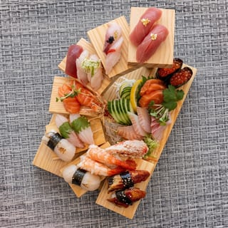 Matsu Sushi Set